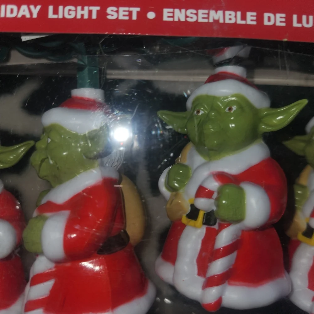 NEW Star Wars Yoda holiday Light set
